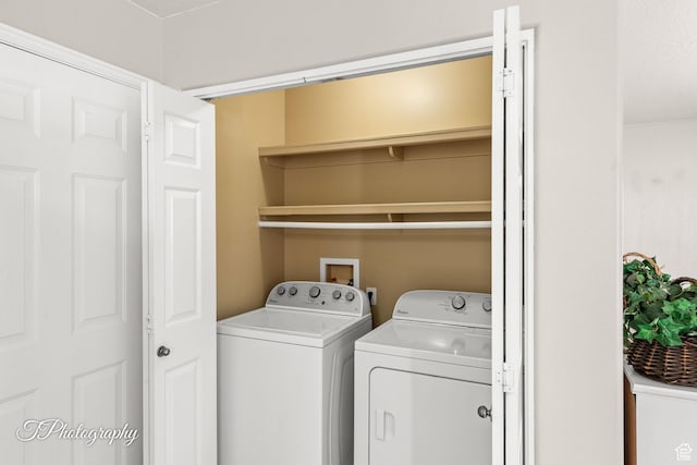 1360 E Telegraph St Unit 18, Washington, UT 84780 - laundry room featuring washing machine and dryer