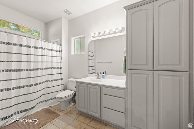 2640 W 200 N, Hurricane, UT 84737 - bathroom with tile patterned floors, vanity, and curtained shower