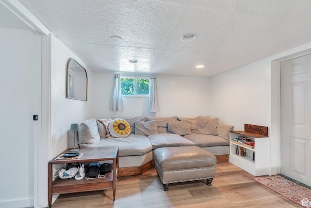 555 N 800 E, Provo, UT 84606 - living area featuring a textured ceiling, light wood-style floors, and recessed lighting