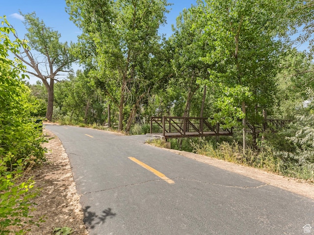 385 W Riverside Ln, Spanish Fork, UT 84660 - view of asphalt street