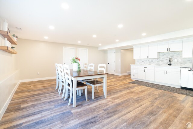 986 View Crest Ln, Kaysville, UT 84037 - dining room with light wood-style flooring and recessed lighting