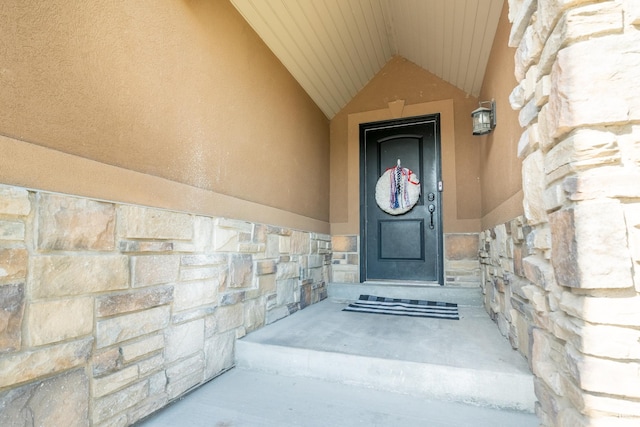 986 View Crest Ln, Kaysville, UT 84037 - view of exterior entry with stone siding