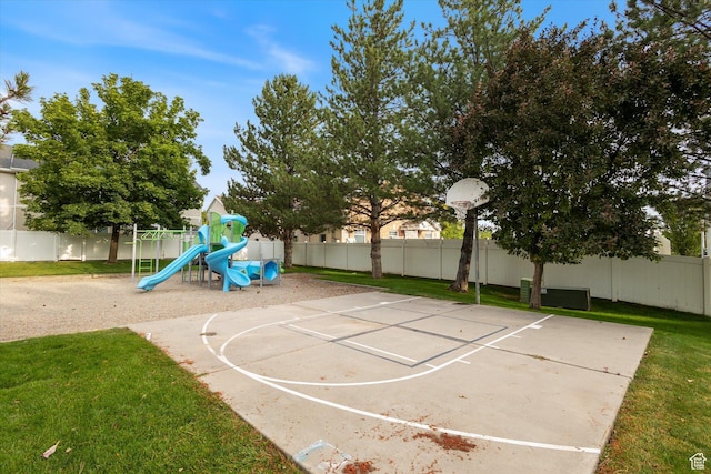 10 S 1000 E, Payson, UT 84651 - view of basketball court with community basketball court
