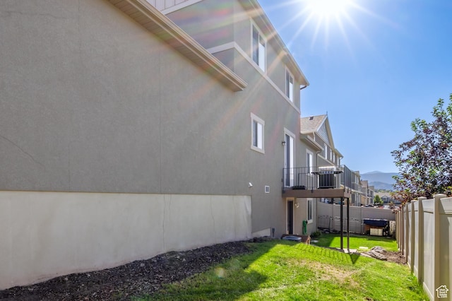 5194 Hedgerose Dr, Herriman, UT 84096 - view of side of home with stucco siding