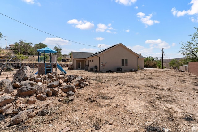 586 N 360 W, La Verkin, UT 84745 - view of yard featuring a playground