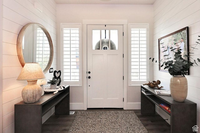 7817 S Danish Pine Ln Unit 101, Cottonwood Heights, UT 84121 - entryway with dark wood-style flooring and baseboards