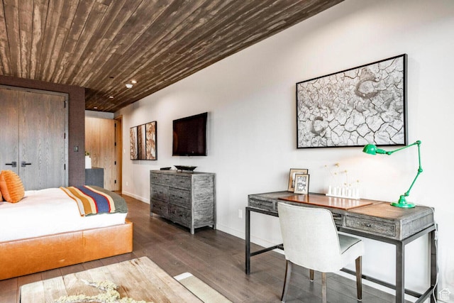 7394 E Moon Light Dr Unit 326A, Heber City, UT 84032 - bedroom featuring wood ceiling, wood finished floors, and recessed lighting