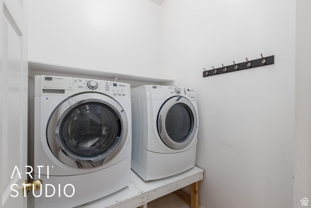 1209 N 1120 W, Clinton, UT 84015 - laundry area featuring washing machine and clothes dryer