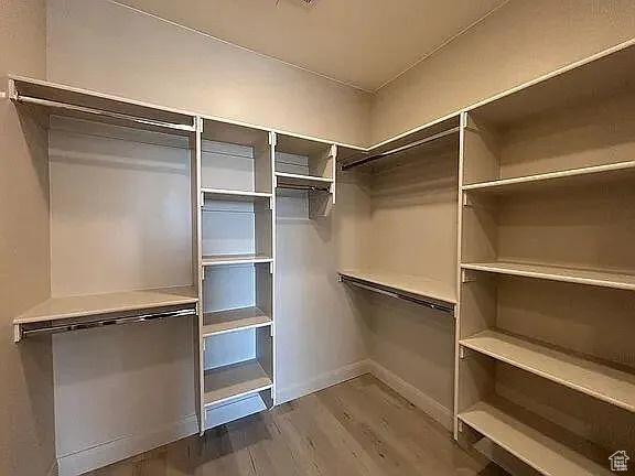 840 N Twin Lakes Dr Unit 414, St George, UT 84790 - walk in closet featuring wood finished floors