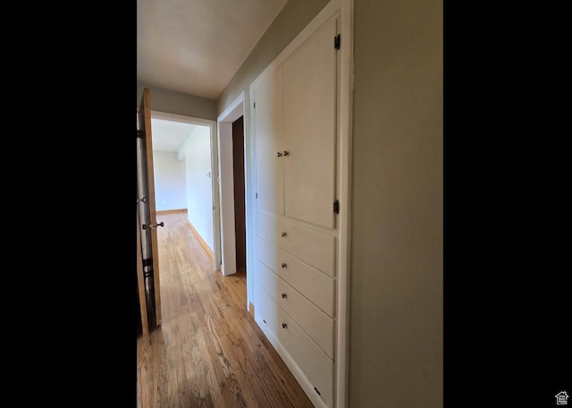 638 E 1050 N, Bountiful, UT 84010 - hallway featuring light wood-style floors