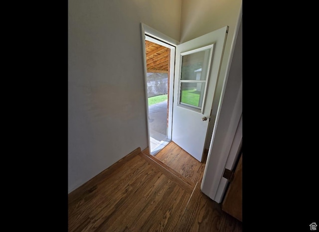638 E 1050 N, Bountiful, UT 84010 - hallway featuring wood finished floors