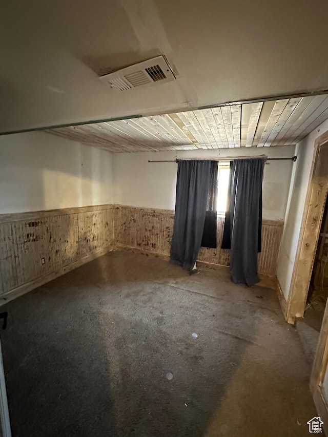 3836 W Jacquelyn St S, West Jordan, UT 84088 - empty room with wainscoting