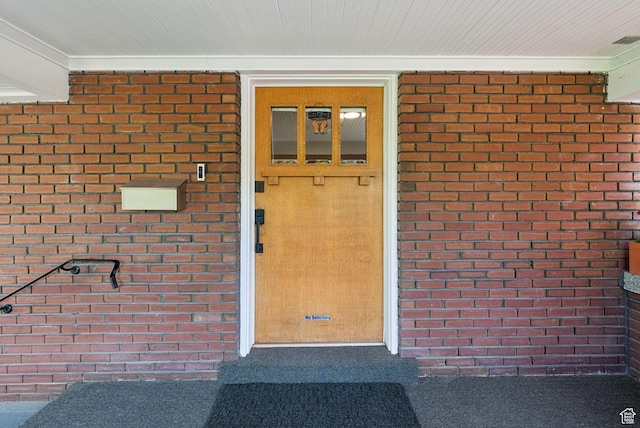 1527 E Emerson Ave S, Salt Lake City, UT 84105 - property entrance with brick siding
