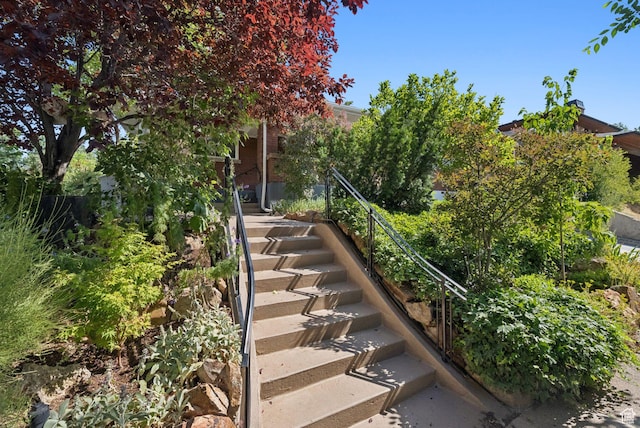 1527 E Emerson Ave S, Salt Lake City, UT 84105 - view of stairway