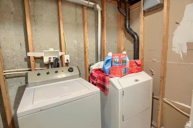 1714 E 5825 S, South Ogden, UT 84403 - washroom featuring independent washer and dryer