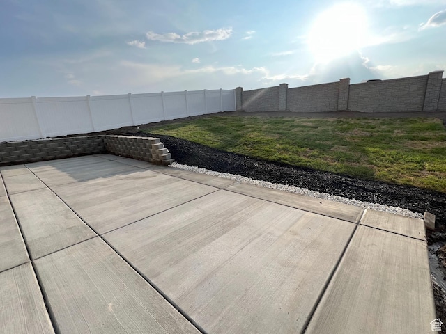 2563 N Velvet Moon Dr W Unit 625, Saratoga Springs, UT 84045 - fenced backyard featuring a patio