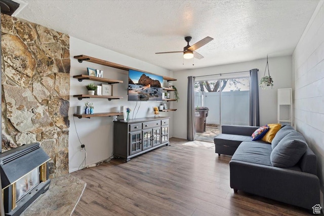 885 S 1650 E Unit B-25, Clearfield, UT 84015 - living room with a textured ceiling, a ceiling fan, and wood finished floors