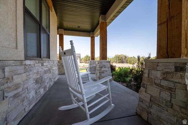 10371 N 400 W, Roosevelt, UT 84066 - view of covered porch