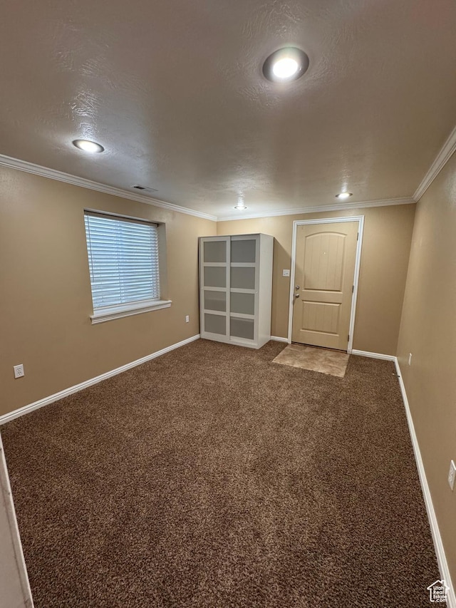 584 S Loafer Dr, Payson, UT 84651 - carpeted spare room featuring crown molding, recessed lighting, and a textured ceiling