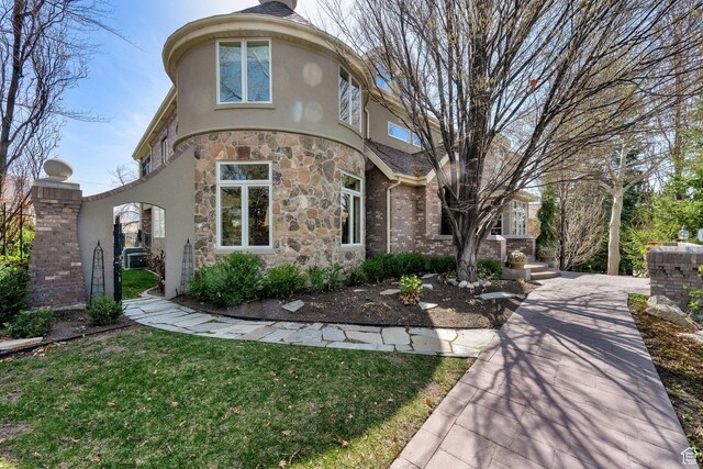 2058 E Oak Manor Dr, Sandy, UT 84092 - photo 18