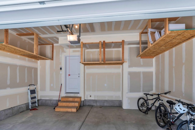 1052 W Azul Meadows Way S, Bluffdale, UT 84065 - garage with a garage door opener