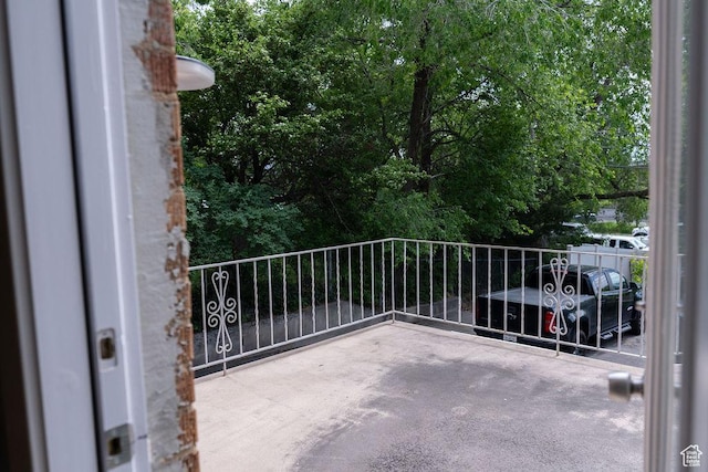 1444 S Beacon Dr E, Salt Lake City, UT 84108 - view of balcony