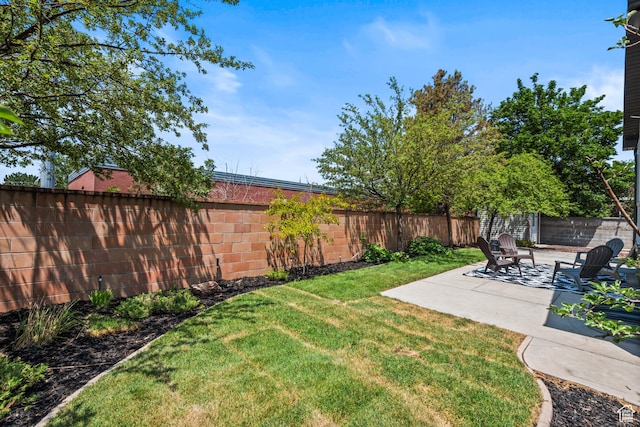 11362 S Mariposa Way E, Sandy, UT 84094 - fenced backyard featuring a patio