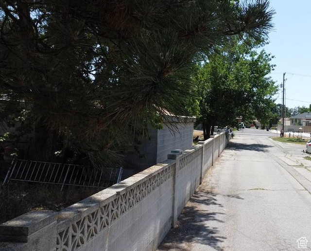 841 E 8600 S, Sandy, UT 84094 - view of asphalt street