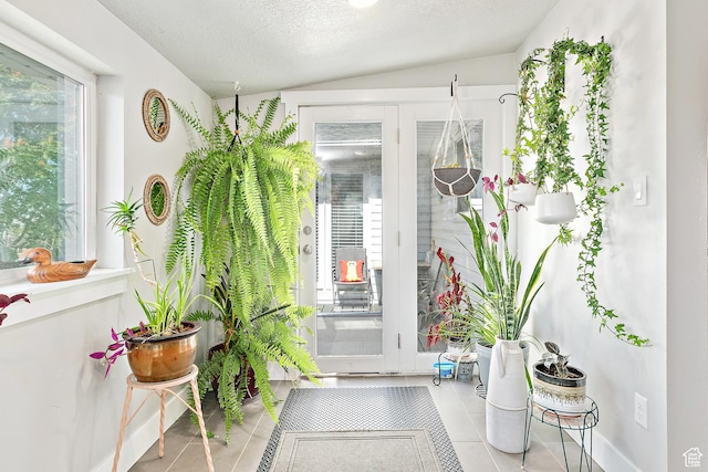 520 990 N, Pleasant Grove, UT 84062 - sunroom with vaulted ceiling