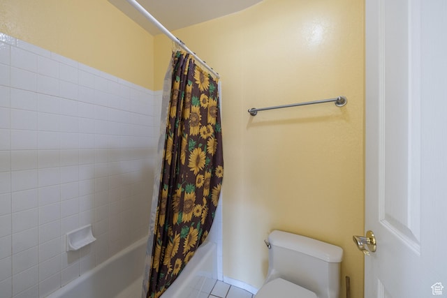 542 W Hale Ave, Moab, UT 84532 - bathroom featuring toilet and shower / tub combo with curtain