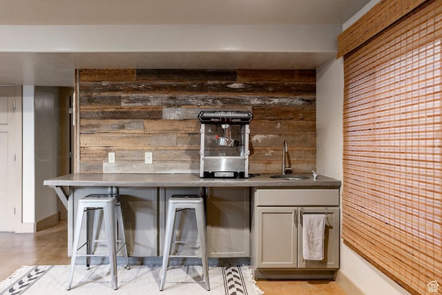 4179 W Sandalwood Dr, Cedar Hills, UT 84062 - indoor wet bar with wooden walls