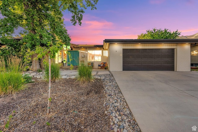 8621 S Mount Majestic Rd E, Sandy, UT 84093 - photo 1