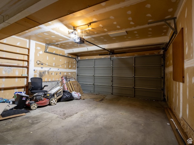 8823 S 3715 W, West Jordan, UT 84088 - garage with a garage door opener
