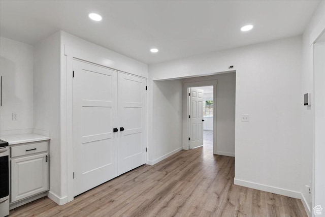321 E 1040 N, Orem, UT 84057 - foyer entrance with light wood-style floors and recessed lighting