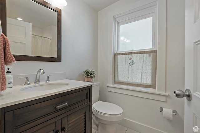 662 E 4th Ave, Salt Lake City, UT 84103 - full bath with vanity and toilet