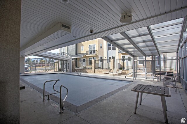 1044 S 2800 E, Spanish Fork, UT 84660 - indoor community pool with a patio