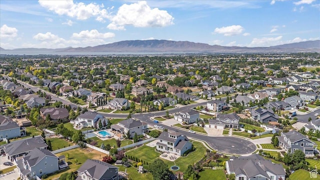 10262 N Yorkshire Cir, Highland, UT 84003 - aerial view of property's location featuring mountains and nearby suburban area