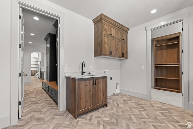 177 E 475 S, Mantua, UT 84324 - bar area featuring arched walkways and recessed lighting