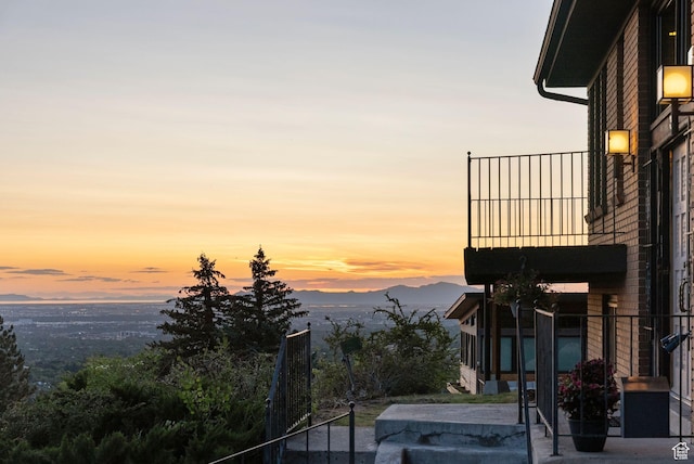 3327 S Crestwood Dr, Salt Lake City, UT 84109 - water view featuring a mountainous background