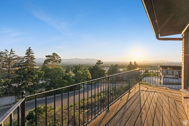 3327 S Crestwood Dr, Salt Lake City, UT 84109 - balcony with a mountain view