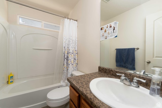 392 E 700 S Unit H, Vernal, UT 84078 - bathroom featuring vanity and shower / bath combination with curtain
