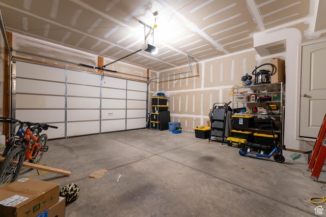 392 E 700 S Unit H, Vernal, UT 84078 - garage with a garage door opener