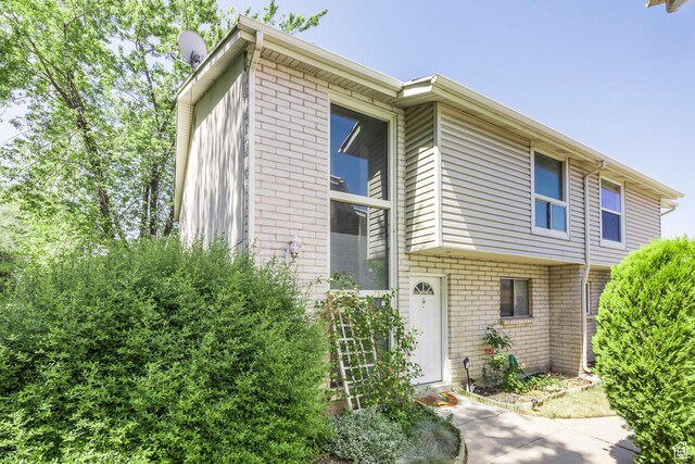 7917 S Harvel Dr E, Sandy, UT 84070 - photo 6