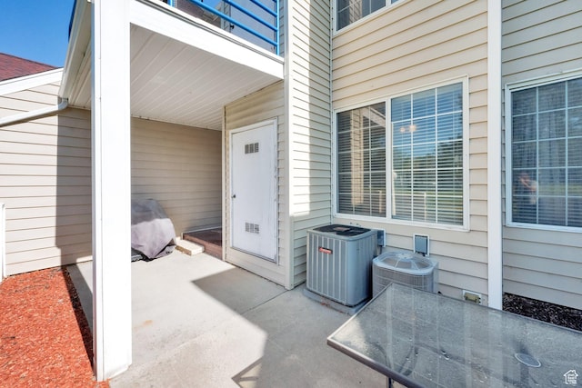 1380 W Ocean Ct, Salt Lake City, UT 84123 - patio / terrace featuring a patio area