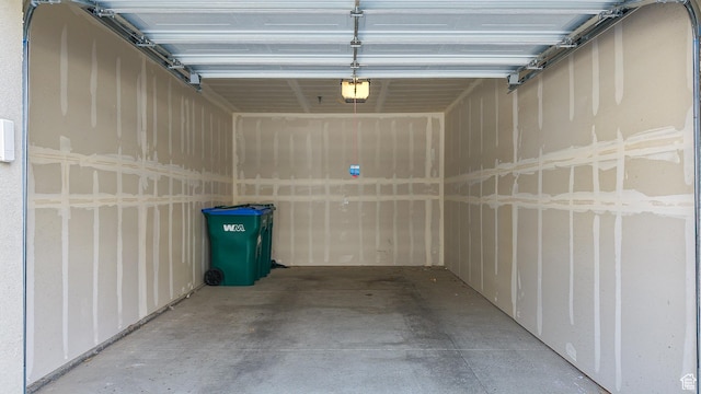 3715 W 1480 N Unit 303, Lehi, UT 84043 - garage featuring a garage door opener