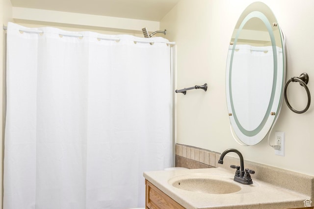 5689 W Sandy Stone Cir S, South Jordan, UT 84009 - full bath featuring vanity and a shower with curtain