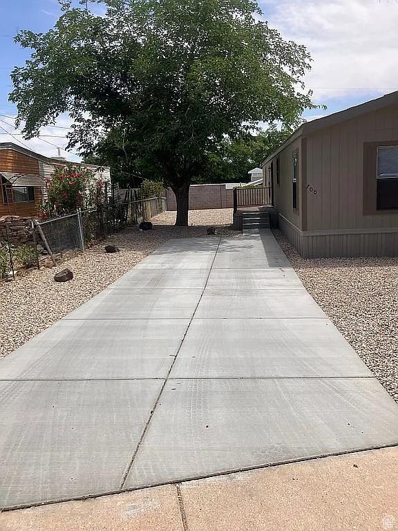 700 N 1060 E, St George, UT 84770 - photo 12