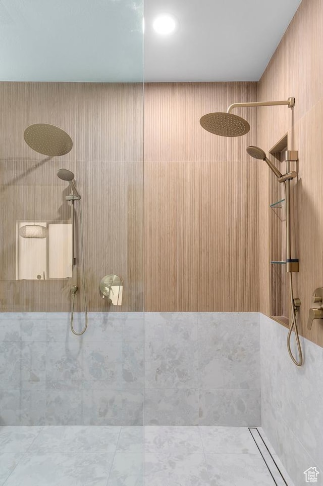 6809 W Vista Springs Dr, Herriman, UT 84096 - bathroom with a walk in shower