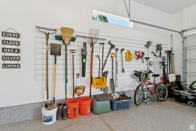 319 S 300 E, Midway, UT 84049 - view of garage