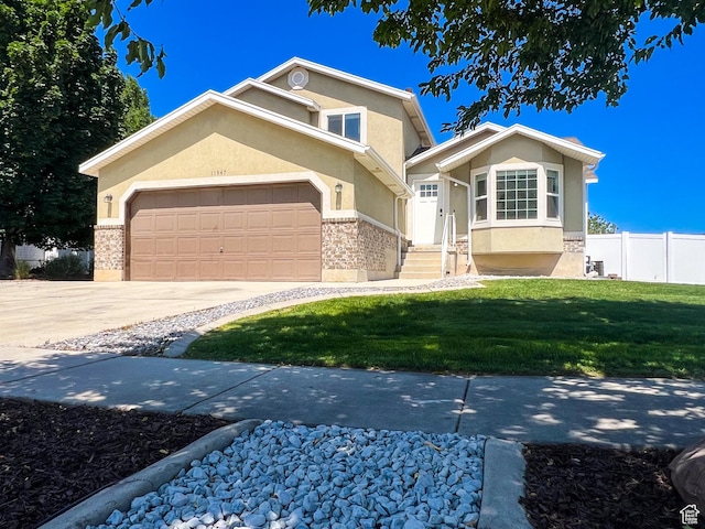 11947 S Dynamite Cir, Herriman, UT 84096 - photo 1